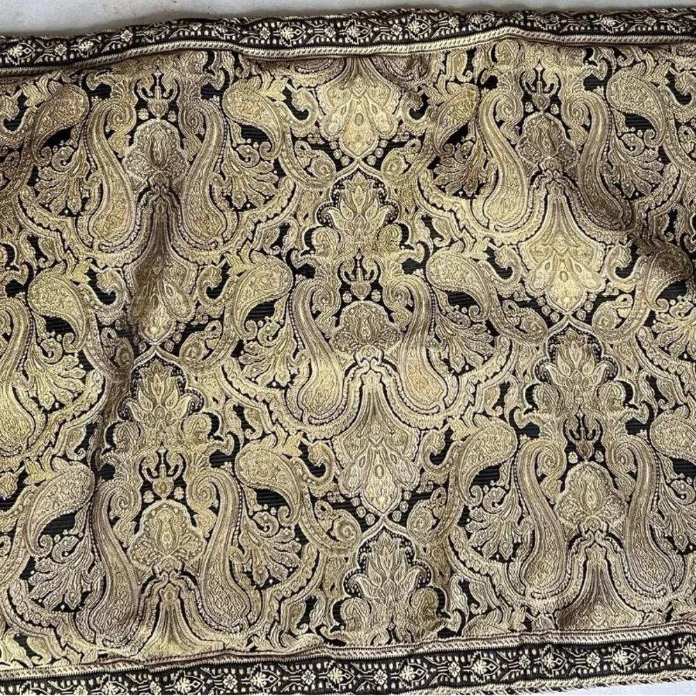 Croscill LUXURY BLACK & GOLD PAISLEY (4PC) Pillow Sham & Euro Sham Set